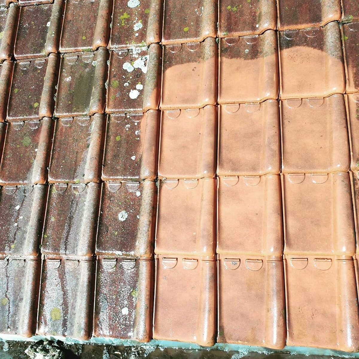 Nettoyage tuiles de toit avant/après par North Group